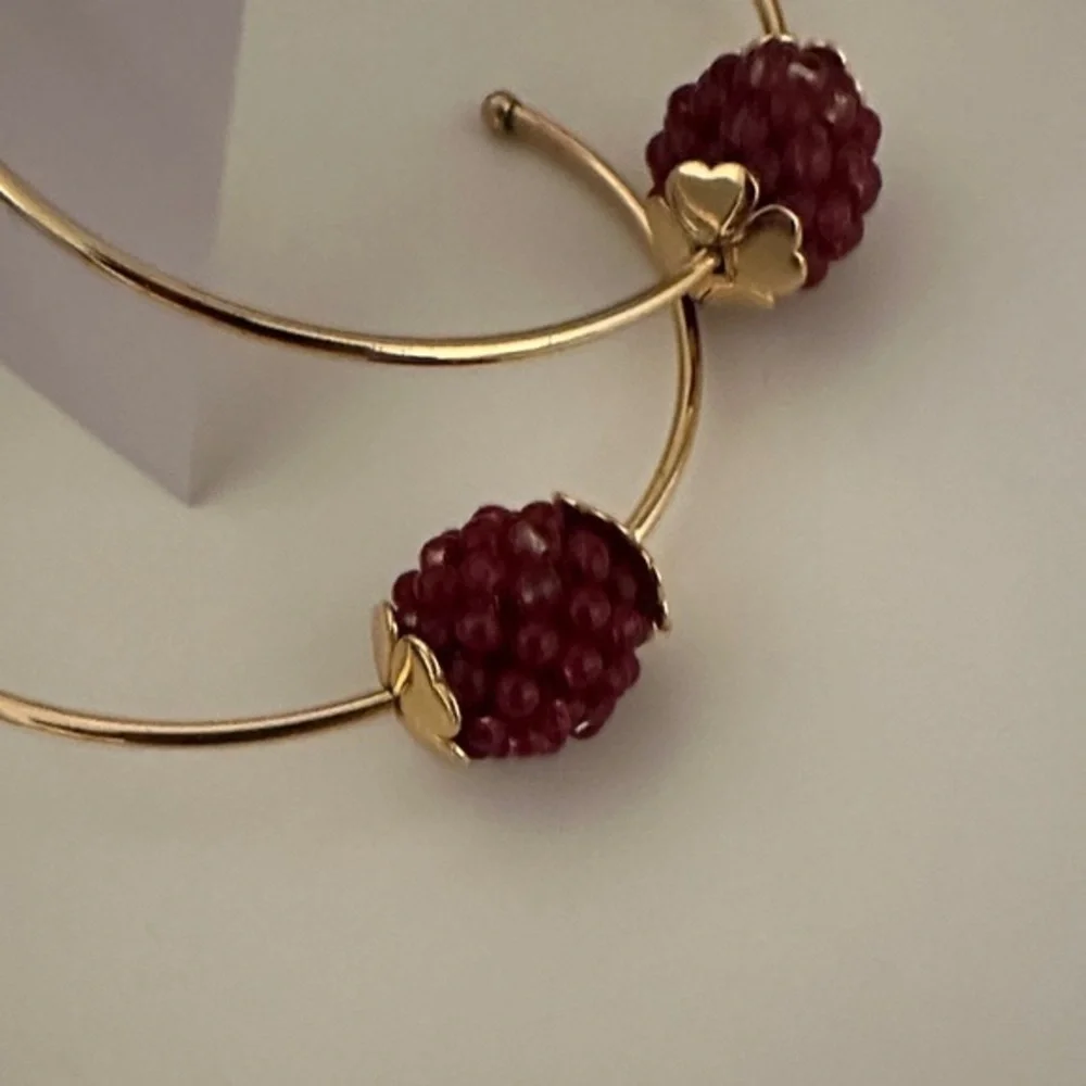 Kate Spade VERRY BERRY BEADED HOOP EARRINGS IN BURGUNDY